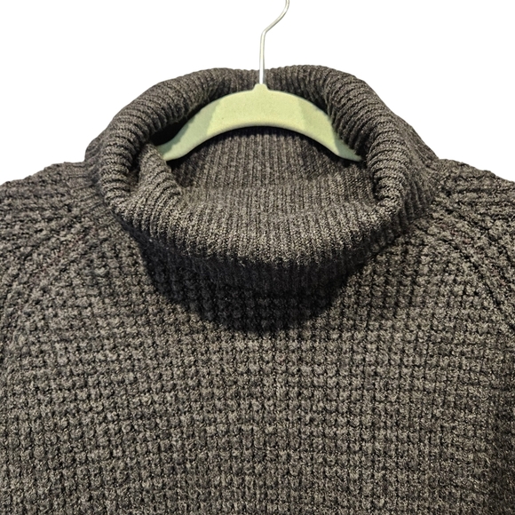 Women's Kühl Kuhl Sienna Turtleneck Pullover Sweater Gray Knit Small - Picture 4 of 16